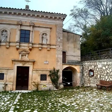 L' Arco E La Pietra - Residenze Di Montagna Apartment Calascio