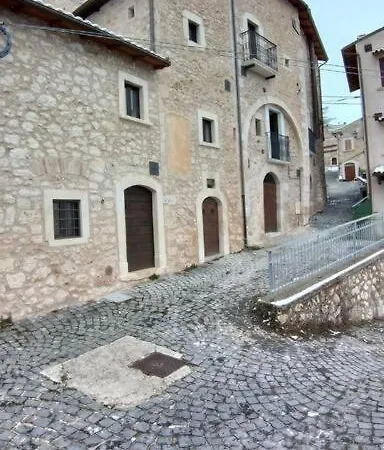 Apartment L' Arco E La Pietra - Residenze Di Montagna *